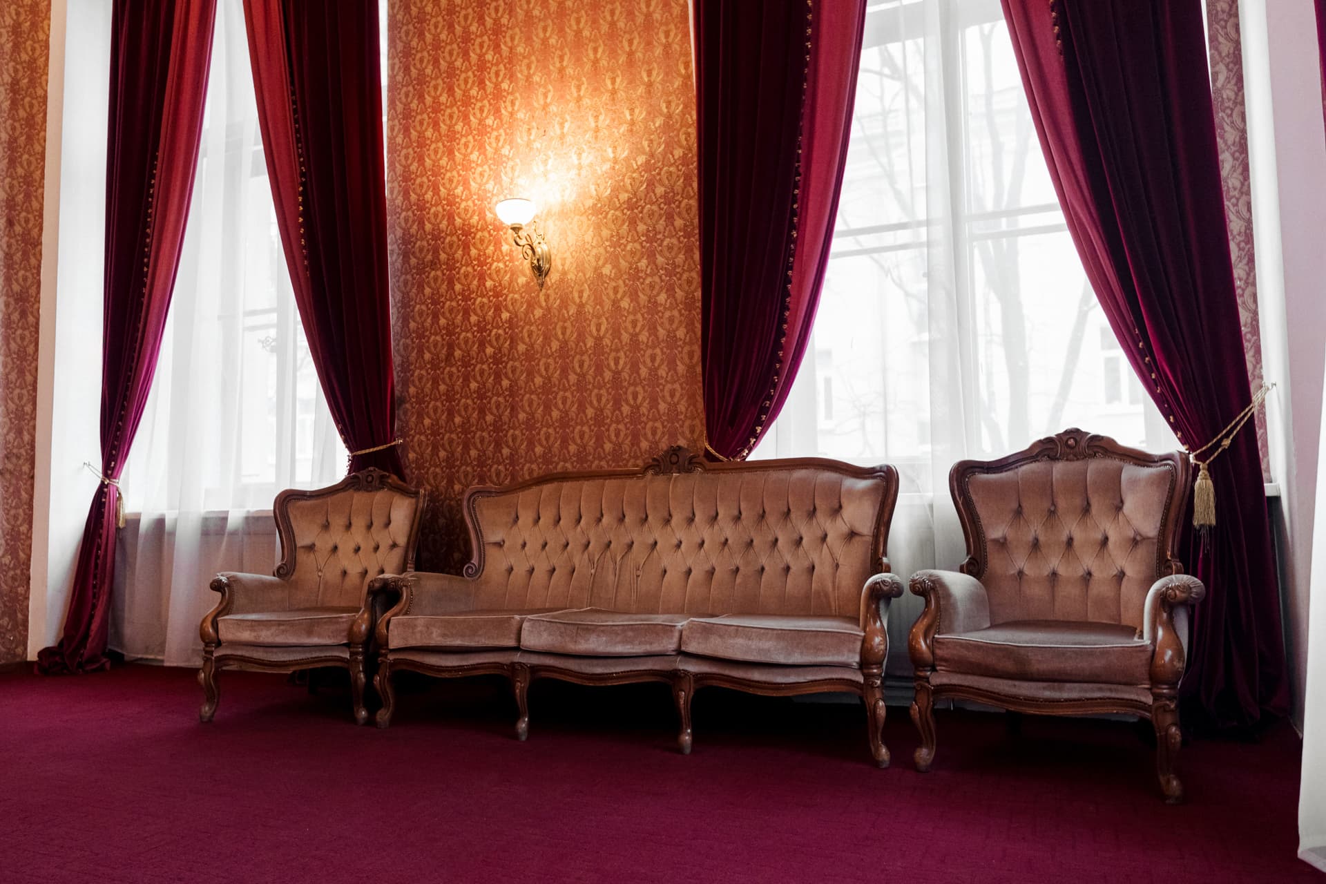 Каминный зал