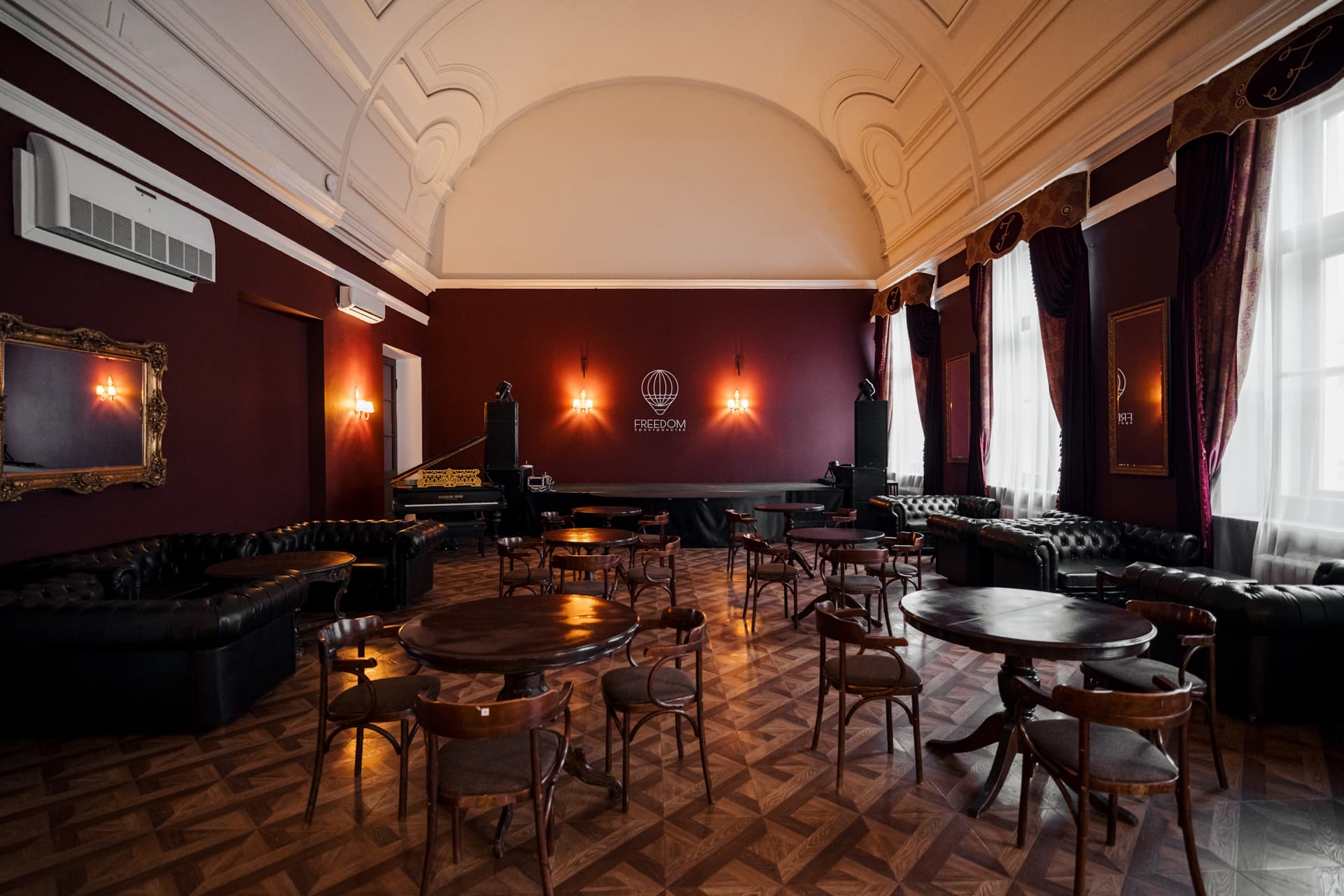 Дворец Кваренги зал мьюзик холл