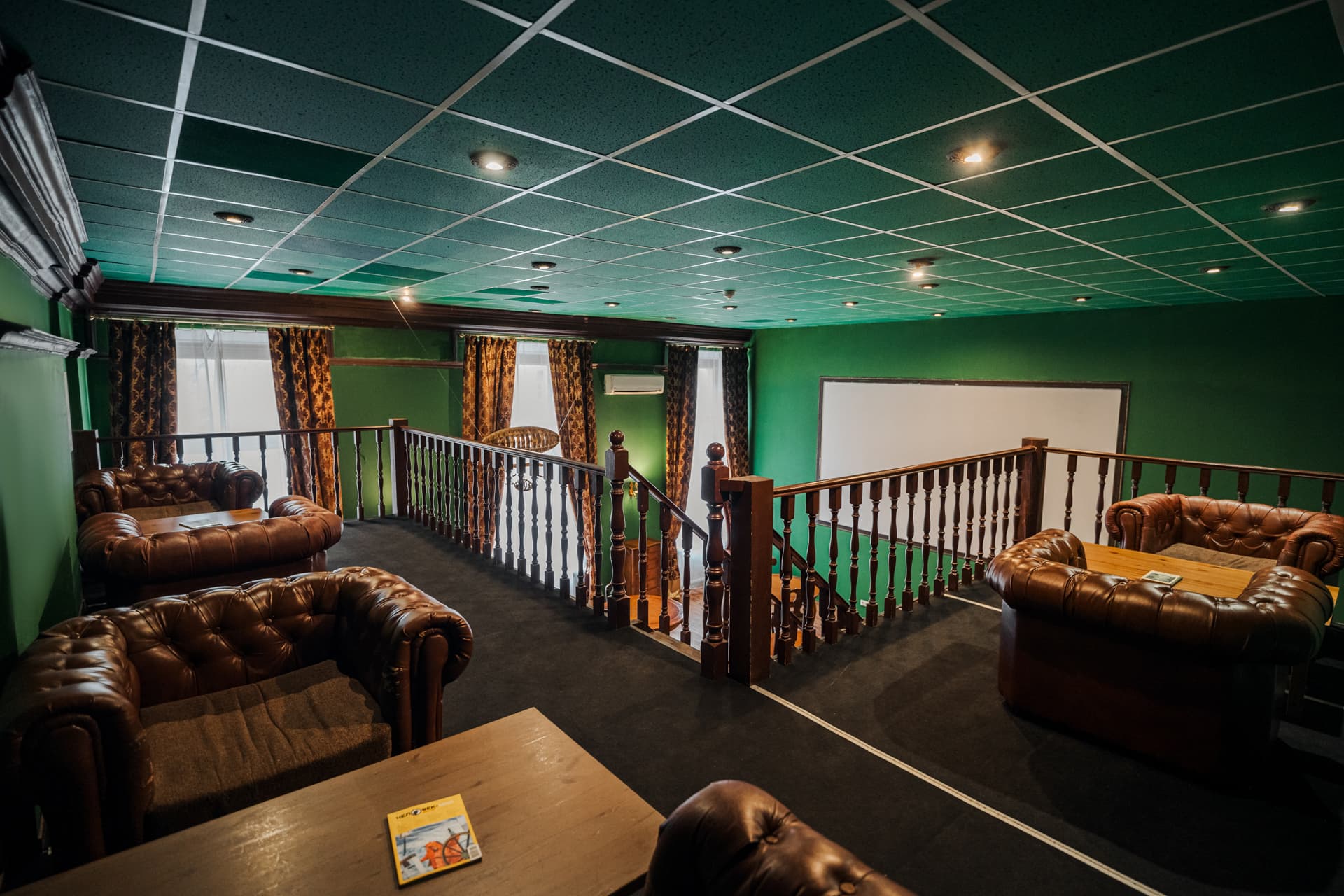 Зал Библиотека