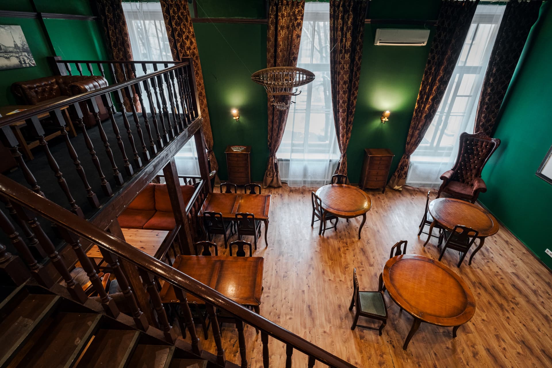 Зал Библиотека